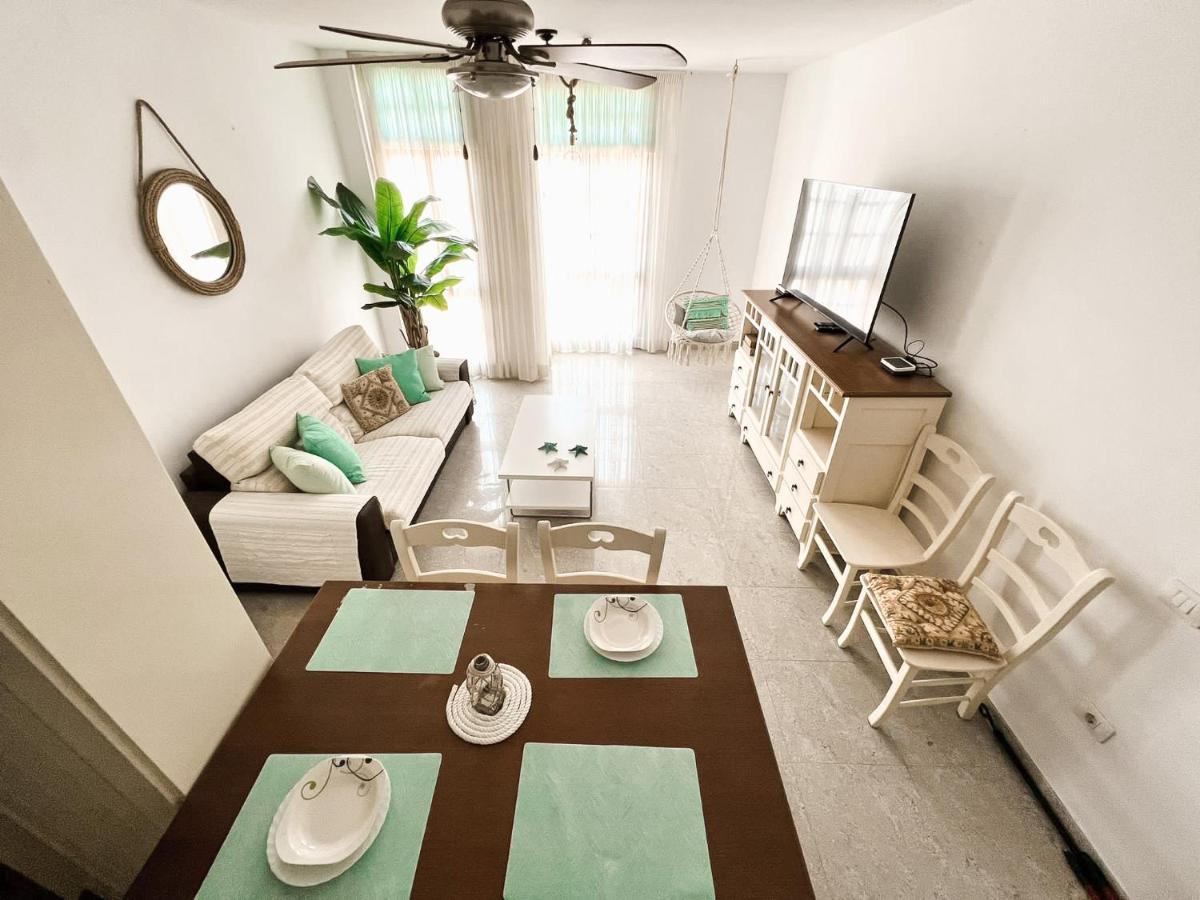 EDIFICIO EL LERELE Apartamentos céntricos a 100m de la playa Appartement *