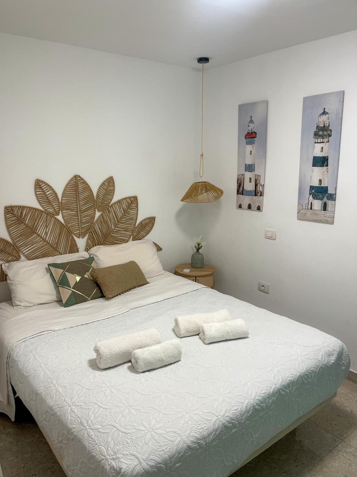 EDIFICIO EL LERELE Apartamentos céntricos a 100m de la playa * Corralejo