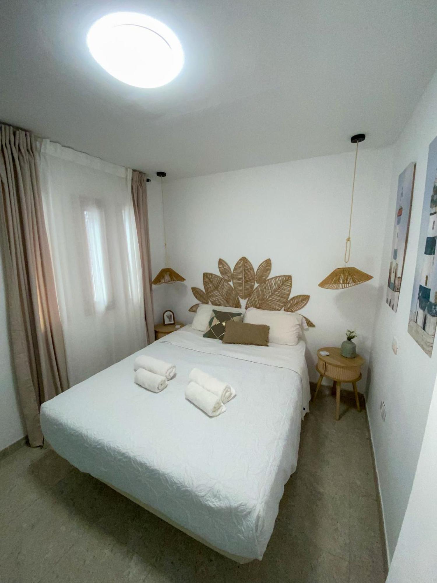 EDIFICIO EL LERELE Apartamentos céntricos a 100m de la playa Appartement